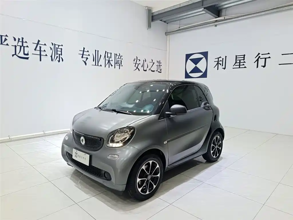 smart fortwo 2017 — фото 1