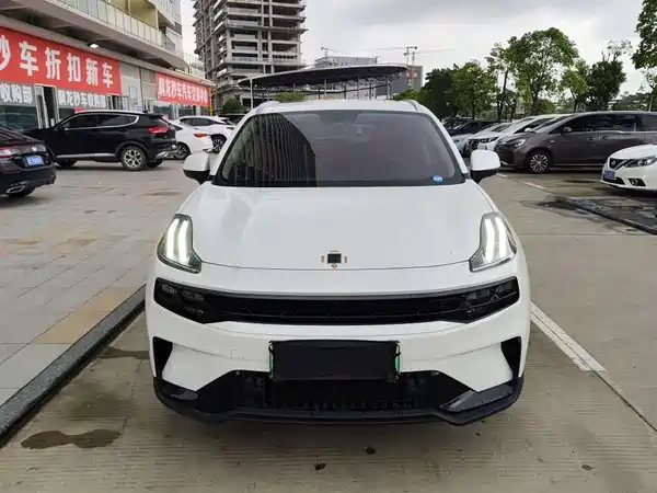 Lynk & Co 06 EM-P 2023