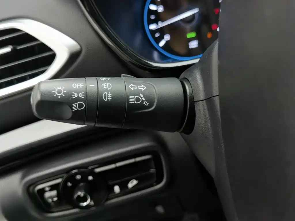 GAC Trumpchi GS4 2019 — фото 21