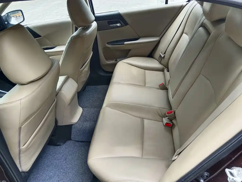 Honda Accord 2015 — фото 11