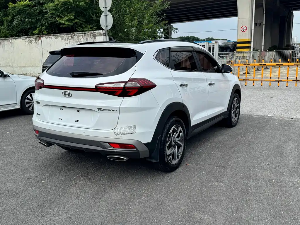 Hyundai Tucson 2019 — фото 17