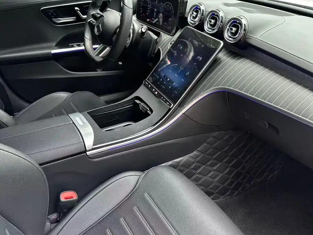 Mercedes-Benz C-Class 2022 — фото 11