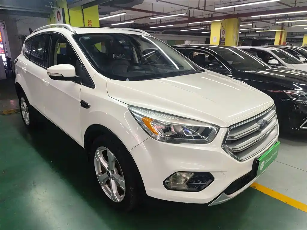 Ford Kuga 2017 — фото 22