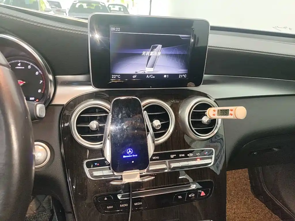 Mercedes-Benz GLC 2019 — фото 13