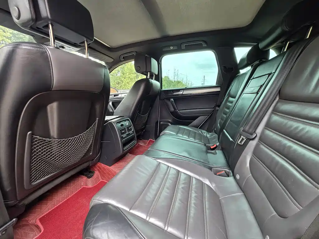 Volkswagen Touareg 2013