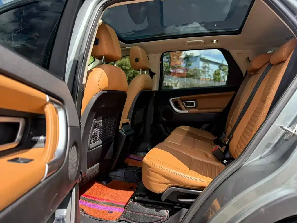 Land Rover Discovery Sport 2018 — фото 8