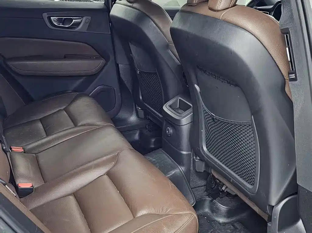 Volvo XC60 PHEV 2022 — фото 16