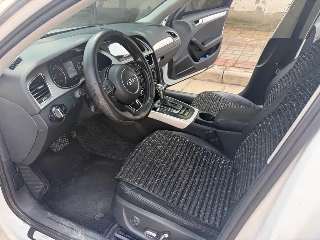 Audi A4L 2014