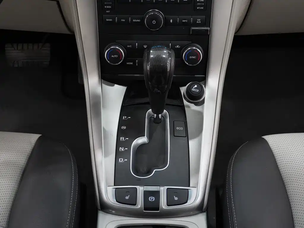 Chevrolet Captiva 2014 — фото 14