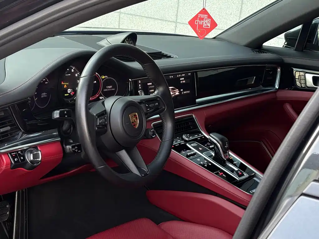 Porsche Panamera New Energy 2022 — фото 16