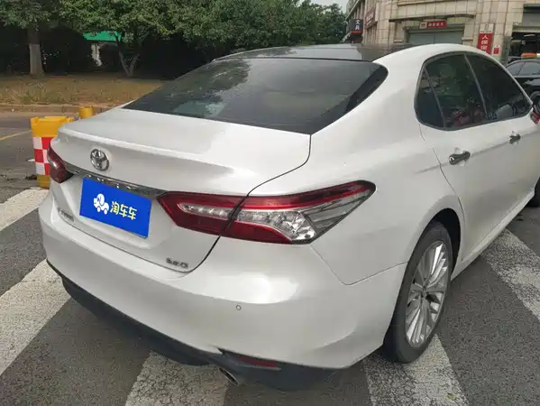Toyota Camry 2019