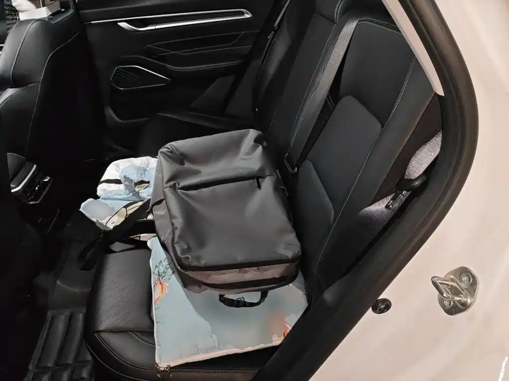 Geely Emgrand 2022 — фото 14