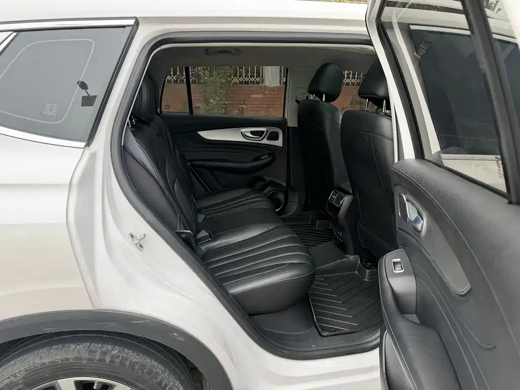 Roewe RX5 MAX 2020 — фото 12
