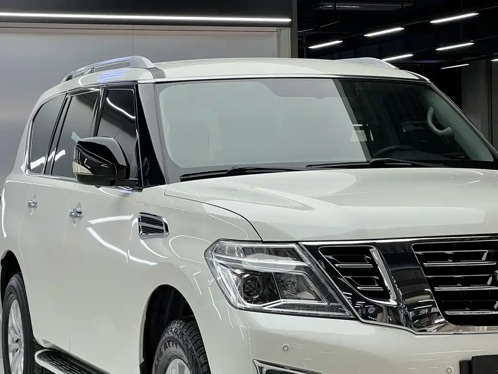 Nissan Patrol 2018 — фото 22