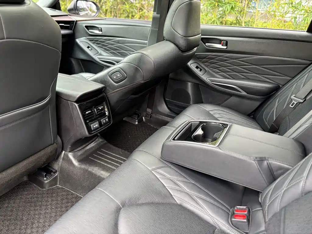 Toyota Avalon 2019 — фото 12