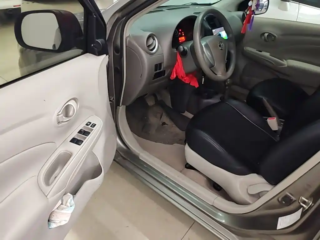 Nissan Sunny 2019 — фото 16
