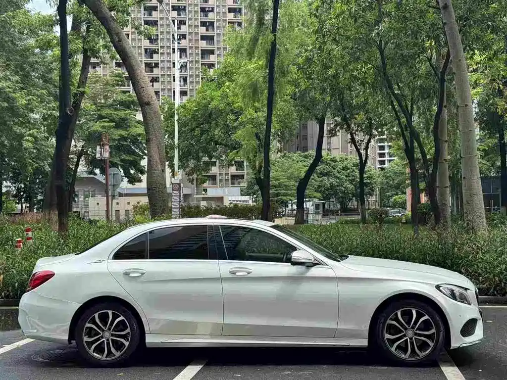 Mercedes-Benz C-Class 2015