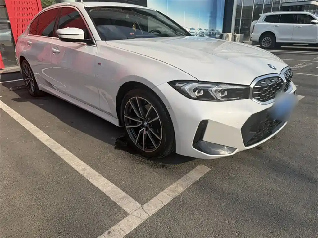 BMW 3 Series 2025