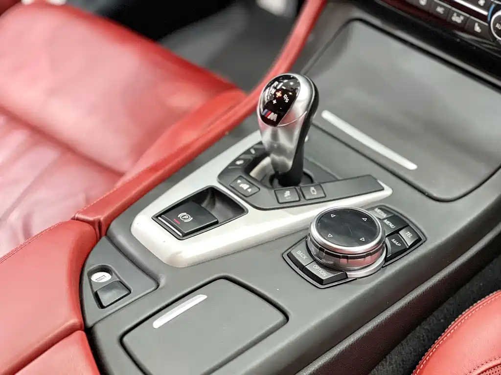 BMW M5 2015 — фото 15