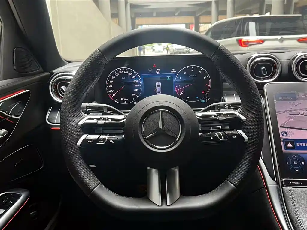 Mercedes-Benz C-Class 2025 — фото 13