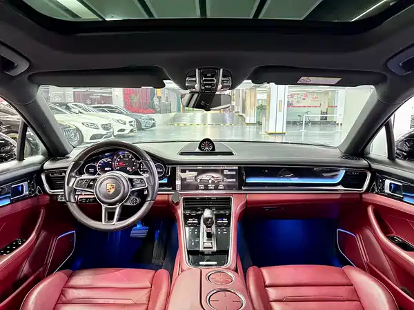 Porsche Panamera 2018