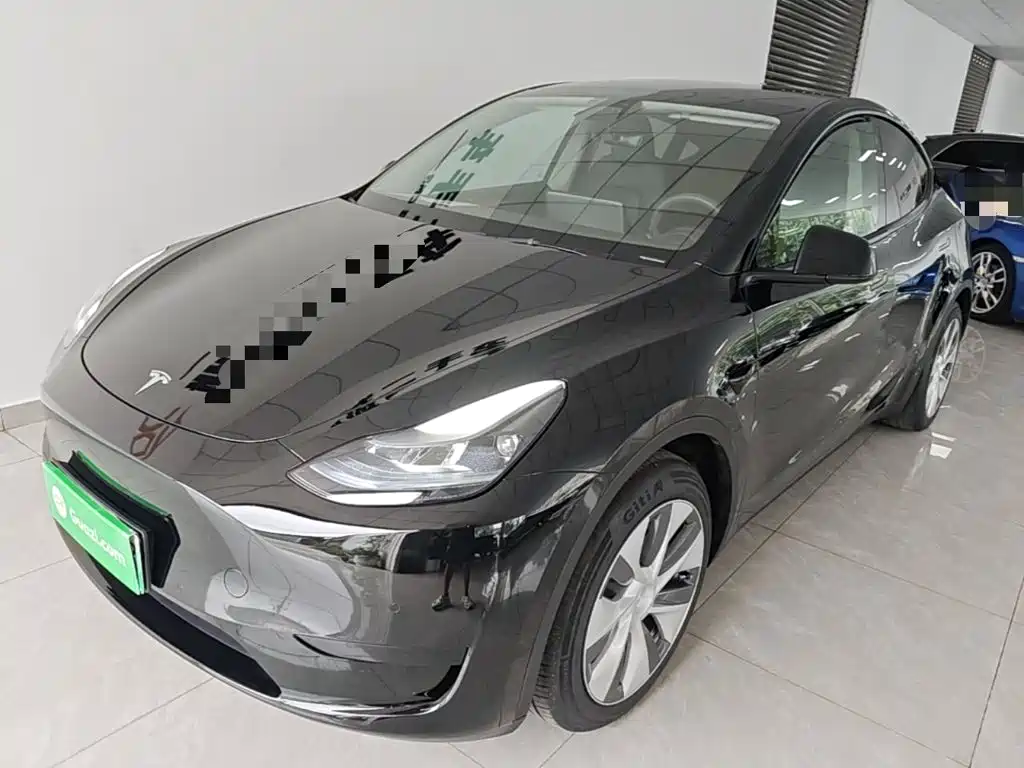 Tesla Model Y 2023 — фото 2