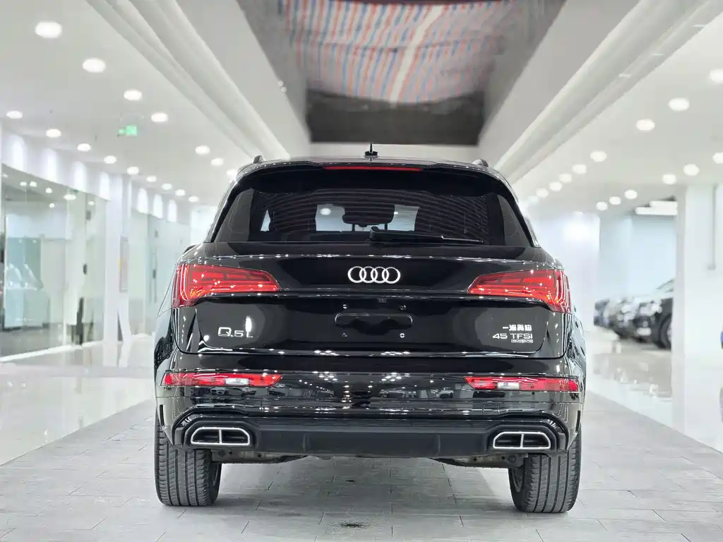 Audi Q5L 2022 — фото 6