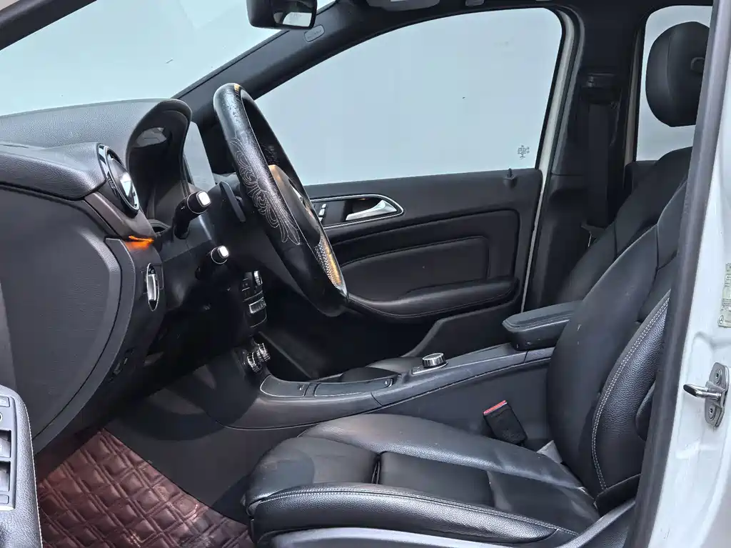 Mercedes-Benz B-Class 2018 — фото 10