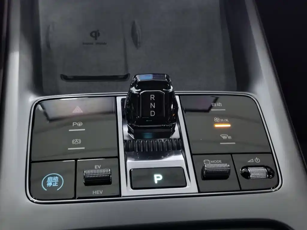 BYD Seal 2024 — фото 13
