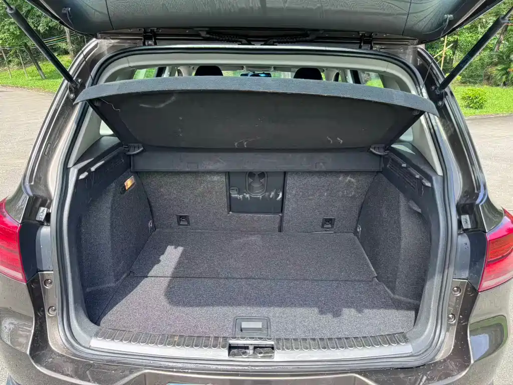 Volkswagen Tiguan 2015 — фото 10