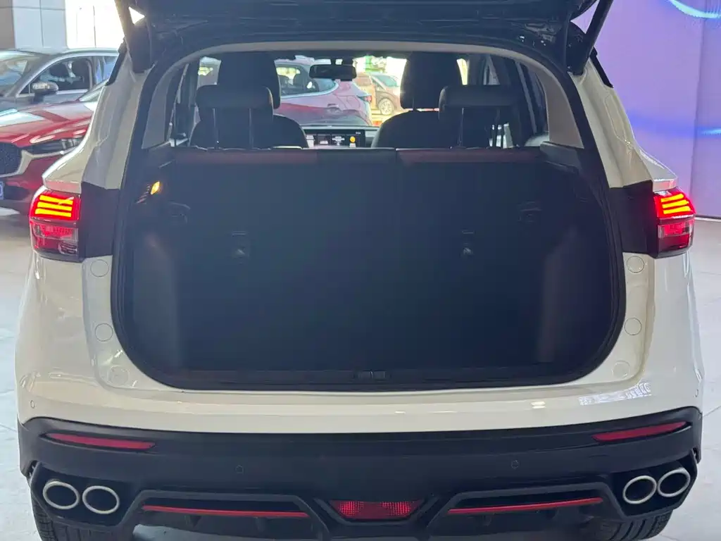 Geely Binyue 2022