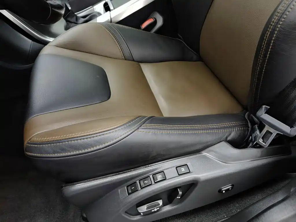 Volvo XC60 2015 — фото 20