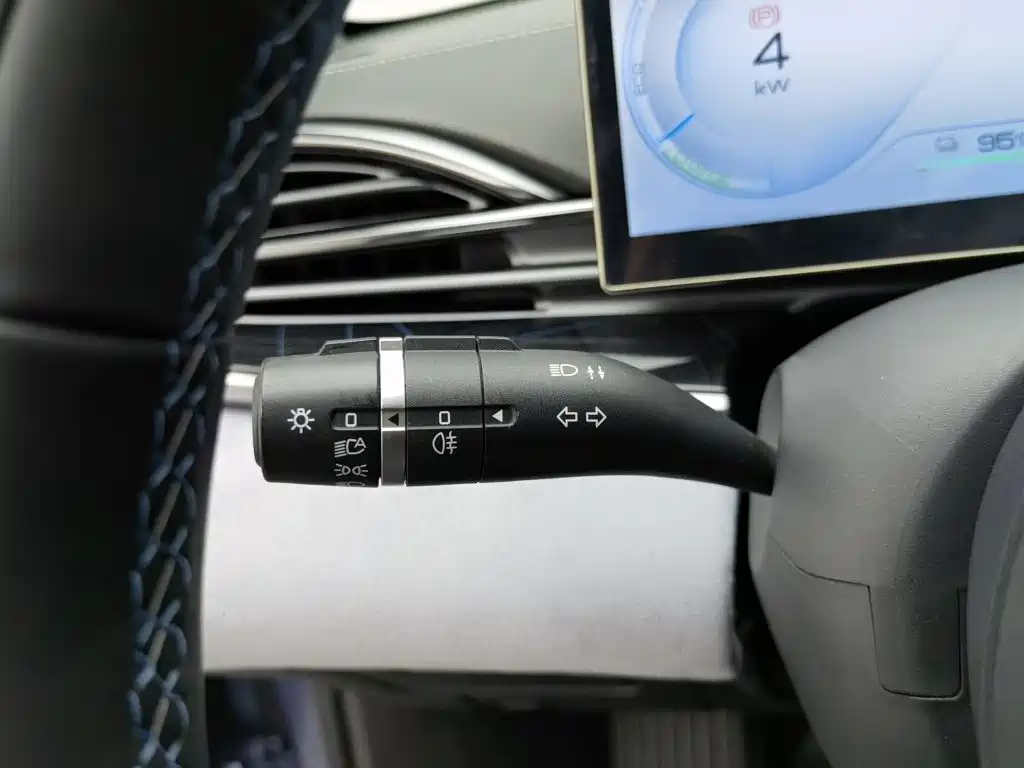 BYD Seal 2023 — фото 21