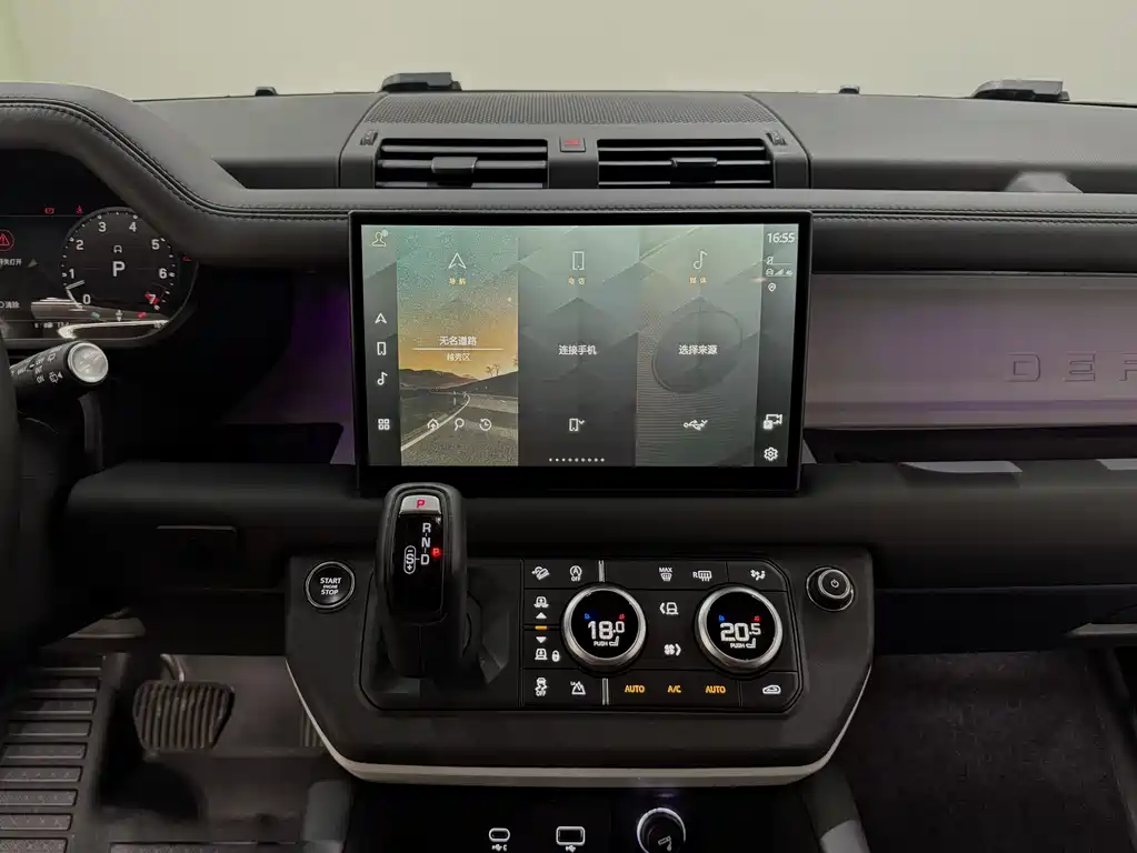 Land Rover Defender 2023 — фото 11