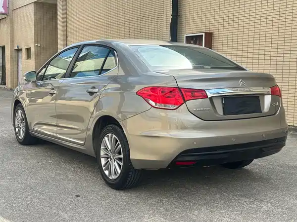 Citroën C4L 2016