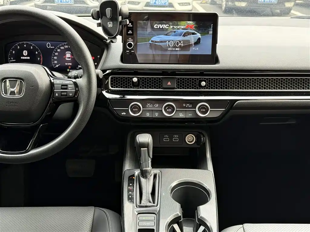 Honda Civic 2023 — фото 16