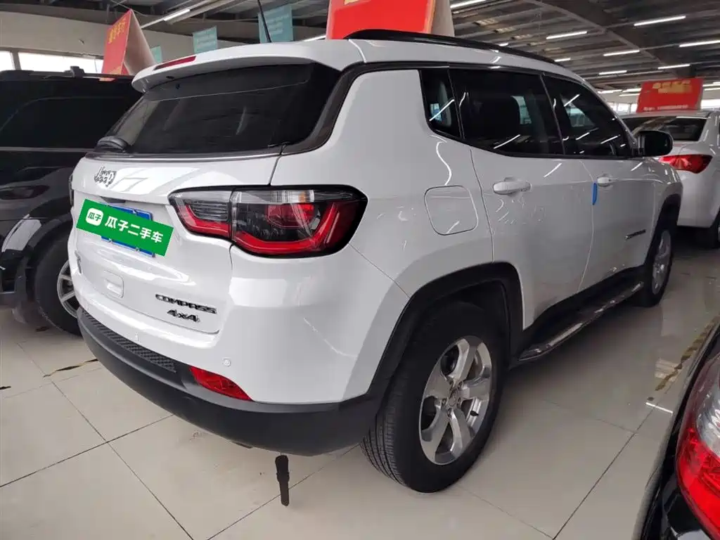 Jeep Compass 2021 — фото 7