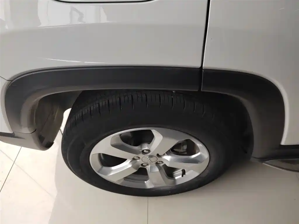 Jeep Compass 2021 — фото 26