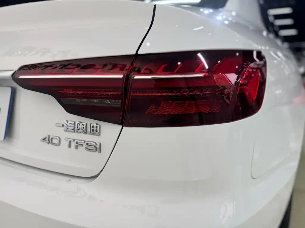 Audi A4L 2020 — фото 24