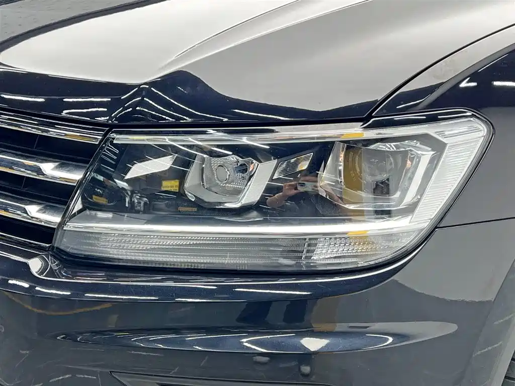 Volkswagen Tiguan L 2020 — фото 9