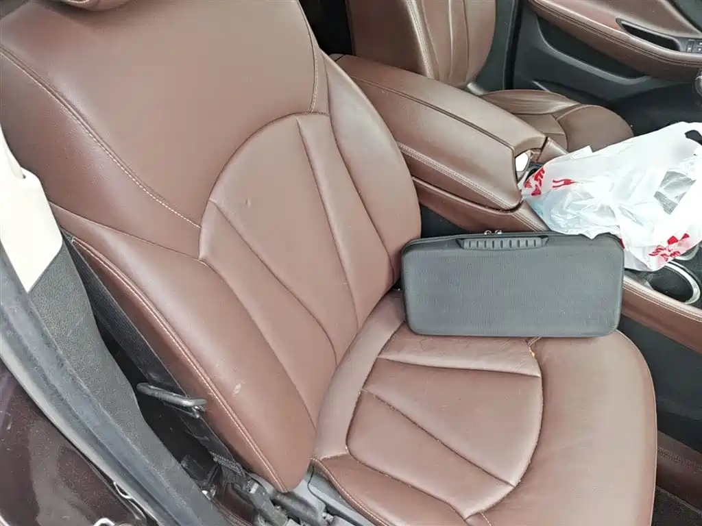 Buick Envision Plus 2018 — фото 25