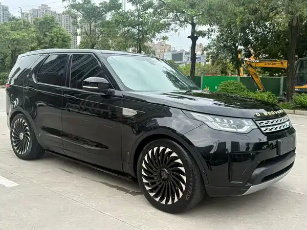 Land Rover Discovery 2019