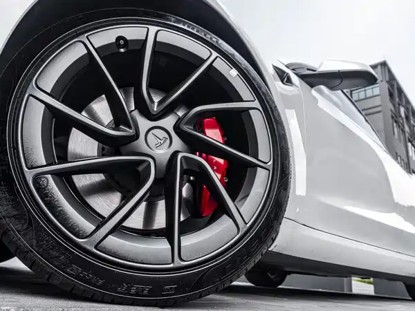 Tesla Model 3 2024