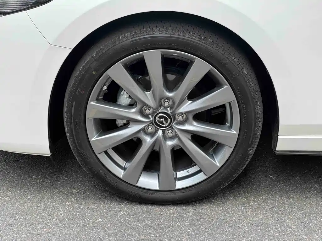 Mazda 3 Axela 2025