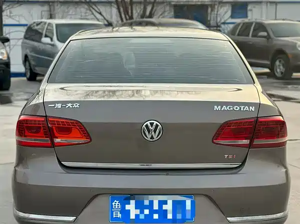 Volkswagen Magotan 2015