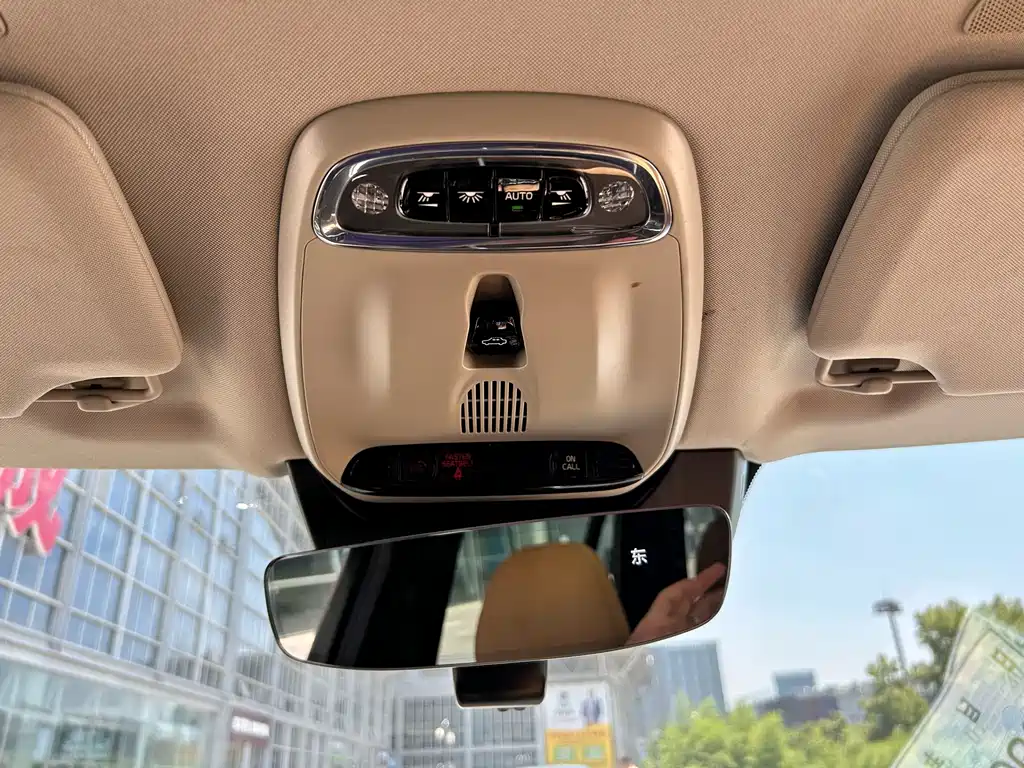 Volvo XC90 2016 — фото 16