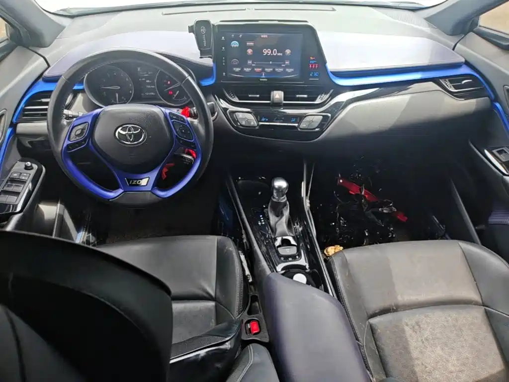 Toyota IZOA 2018 — фото 16