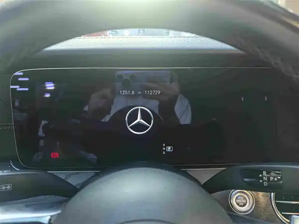 Mercedes-Benz E-Class 2021