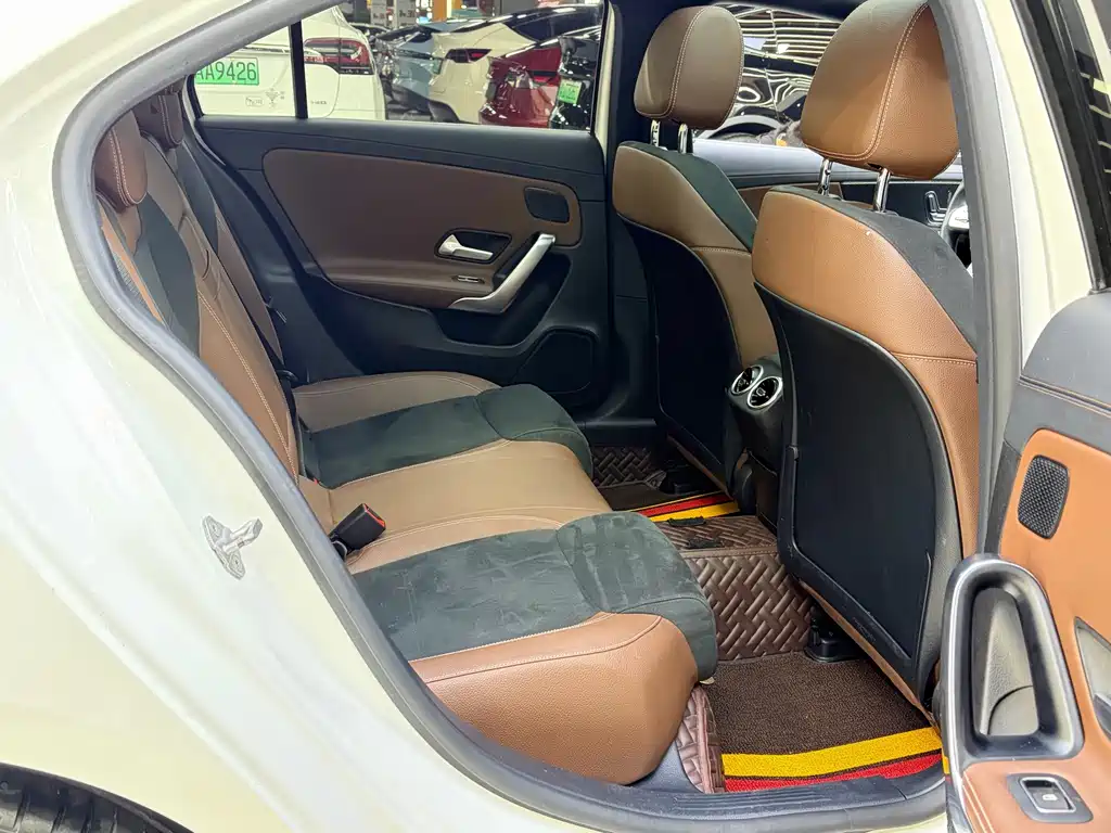 Mercedes-Benz A-Class 2019 — фото 14