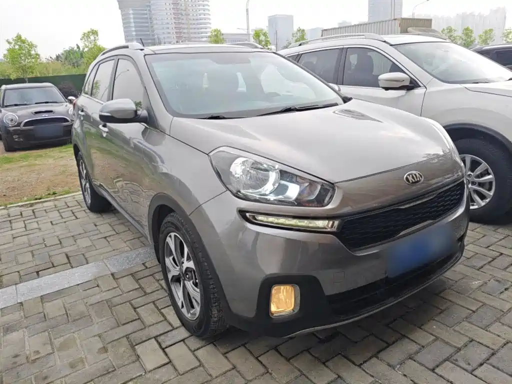 Kia KX3 2016 — фото 4